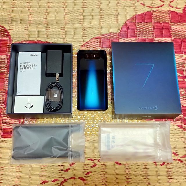黒⭐未使用に近い超美品⭐ASUS Zenfone7 ZS670KS 国内版
