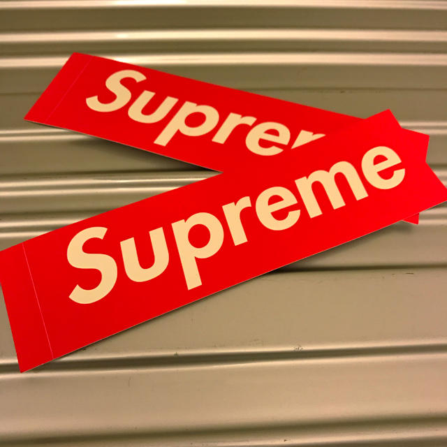 Supreme(シュプリーム)の大人気suprem 正規品 ロゴステッカー セット 自動車/バイクのバイク(ステッカー)の商品写真