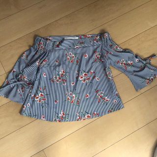 トッコ(tocco)のTOCCO closet オフショルトップス(カットソー(長袖/七分))