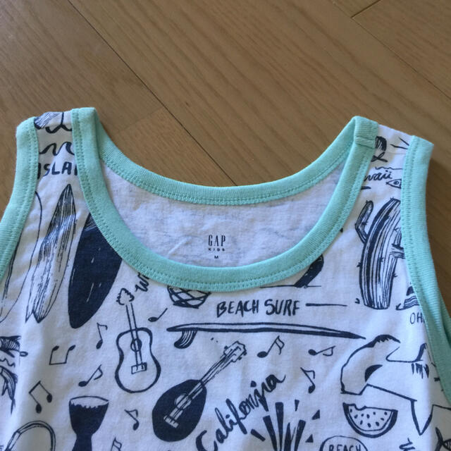 GAP Kids(ギャップキッズ)のキッズ タンクトップ ノースリーブ  Tシャツ 新品 130 140 キッズ/ベビー/マタニティのキッズ服男の子用(90cm~)(Tシャツ/カットソー)の商品写真