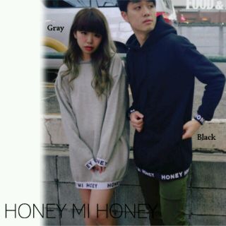 ハニーミーハニー(Honey mi Honey)のハニーミーハニー今期ロゴロングパーカー新品(パーカー)