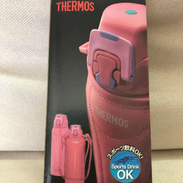 THERMOS(サーモス)の★新品未使用★THERMOS★サーモス真空断熱スポーツボトル1.0L水筒カバー付 キッズ/ベビー/マタニティの授乳/お食事用品(水筒)の商品写真