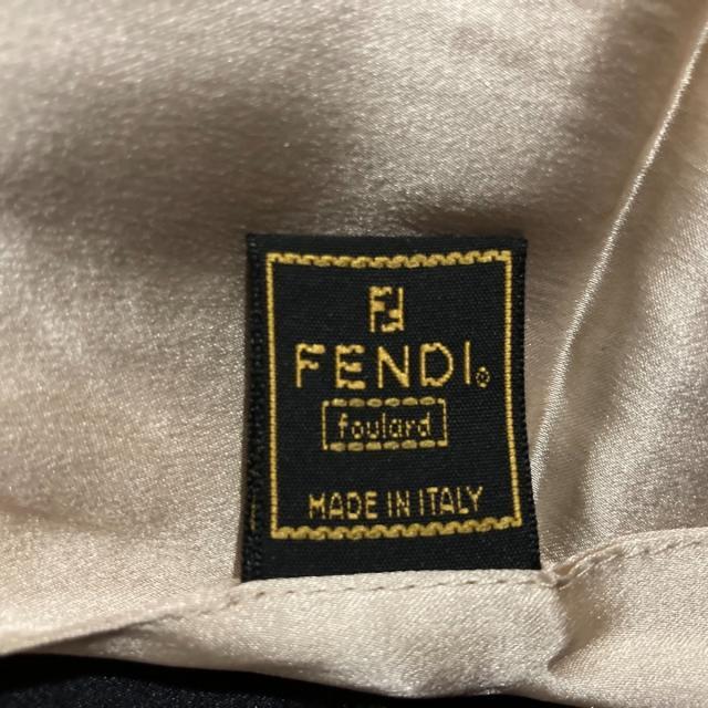 FENDI(フェンディ)のフェンディ ストール(ショール) ストライプ レディースのファッション小物(マフラー/ショール)の商品写真