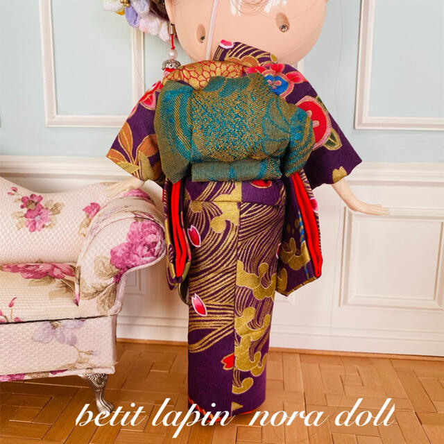 ブライスサイズ　着物　つまみ細工髪飾り　4点セット ハンドメイドのぬいぐるみ/人形(人形)の商品写真