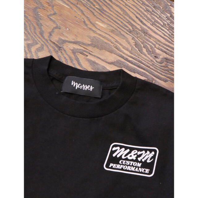 M&M(エムアンドエム)のM&M CUSTOM PERFORMANCE × MASSES Ｔシャツ Ｌ メンズのトップス(Tシャツ/カットソー(半袖/袖なし))の商品写真