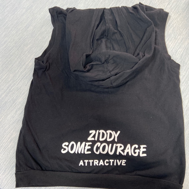 ZIDDY(ジディー)のZiddy パーカーノースリーブ　ラブトキシックＴシャツ　160 キッズ/ベビー/マタニティのキッズ服女の子用(90cm~)(Tシャツ/カットソー)の商品写真