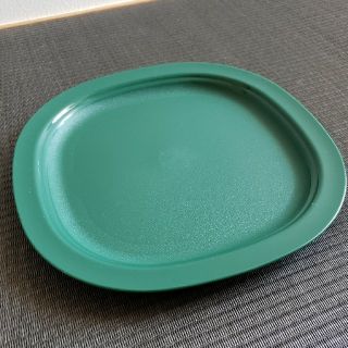 【新品】タッパーウエア ミレニアムプレート(食器)