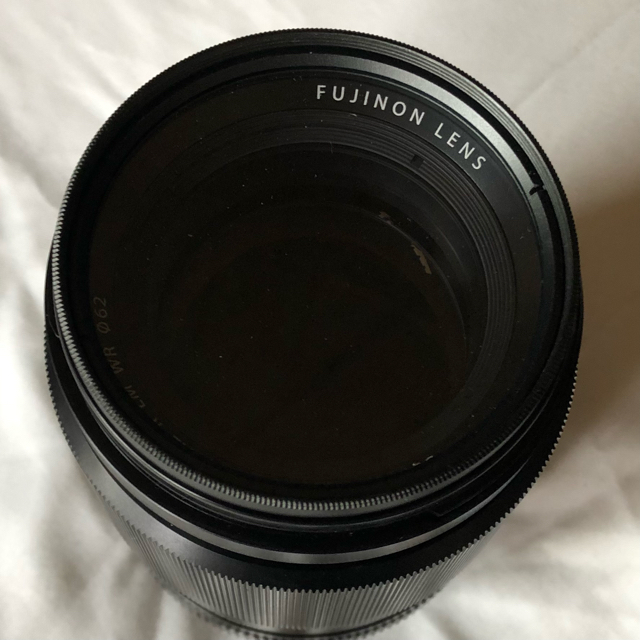 富士フイルム(フジフイルム)のFUJIFILM FUJINON XF 90mm F2 R LM WR スマホ/家電/カメラのカメラ(レンズ(ズーム))の商品写真