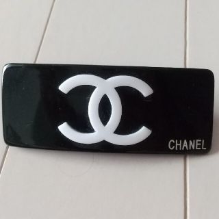 シャネル(CHANEL)の黒色可愛いバレッタ(バレッタ/ヘアクリップ)