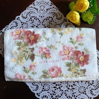 ローラアシュレイ(LAURA ASHLEY)の専用　ローラアシュレイ　フェイスタオル　フラワー　レース(タオル/バス用品)