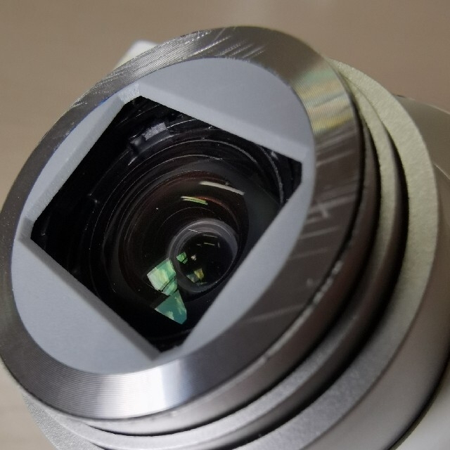 Panasonic(パナソニック)のパナソニック デジタルカメラ ルミックス SZ10 光学12倍 ホワイト DMC スマホ/家電/カメラのカメラ(コンパクトデジタルカメラ)の商品写真