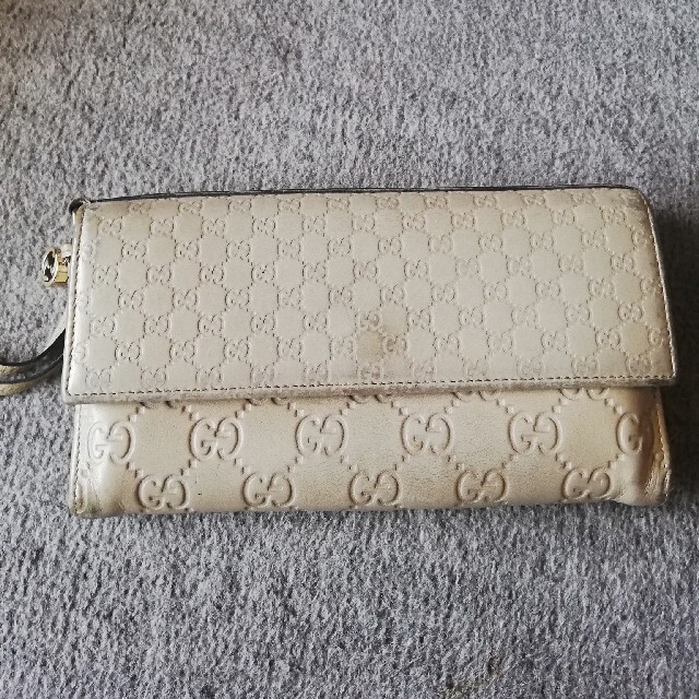 Gucci(グッチ)のGUCCIの4年前の財布です。 レディースのファッション小物(財布)の商品写真