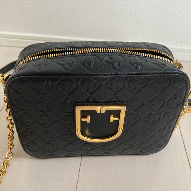 今週限定FURLA 1