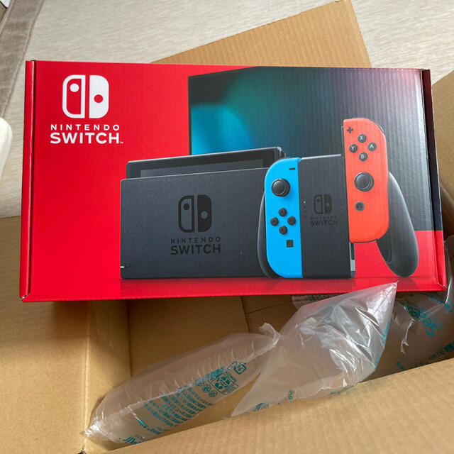 tana様専用　Nintendo Switch 新品未開封　本体のサムネイル