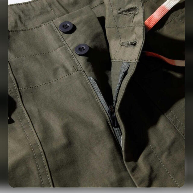 COMOLI(コモリ)の58%オフ　F/CE. 60/40 RECYCLE UK CARGO PANTS メンズのパンツ(ワークパンツ/カーゴパンツ)の商品写真