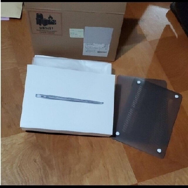 Apple Mac book air 2020 i7 516mb