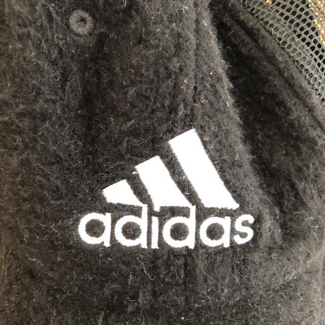 adidas(アディダス)のadidas アディダスキャップ　キッズ　サイズ53〜56cm キッズ/ベビー/マタニティのこども用ファッション小物(帽子)の商品写真