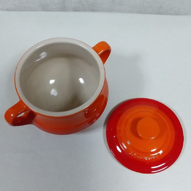 LE CREUSET(ルクルーゼ)のLE CREUSET ル・クルーゼ スープボウル オレンジ 廃盤品  インテリア/住まい/日用品のキッチン/食器(食器)の商品写真