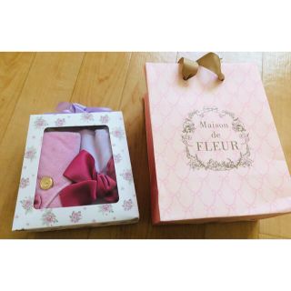 メゾンドフルール(Maison de FLEUR)のMaison de FLEUR タオルハンカチ&巾着袋(ハンカチ)