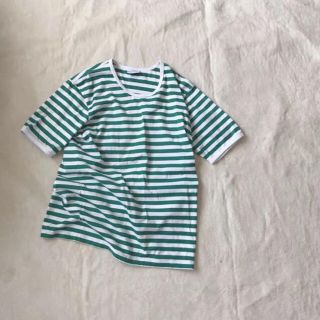 マリメッコ(marimekko)のmarimekko グリーン(カットソー(半袖/袖なし))