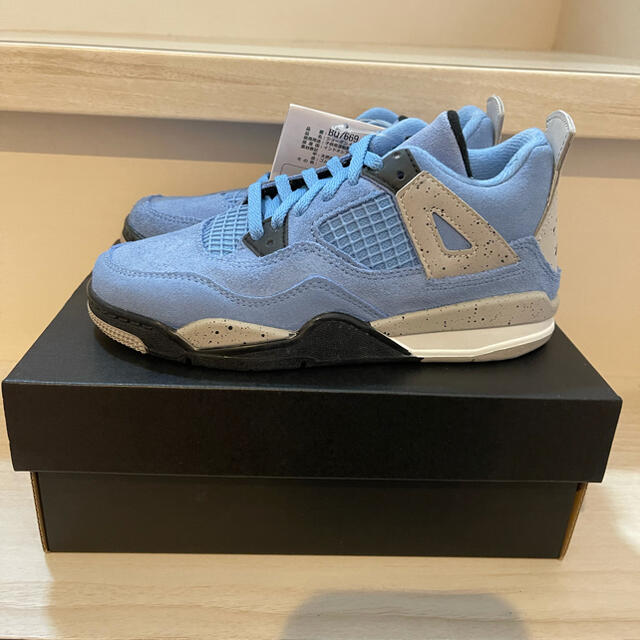 19.5 cm AIR JORDAN 4 "UNIVERSITY BLUE"