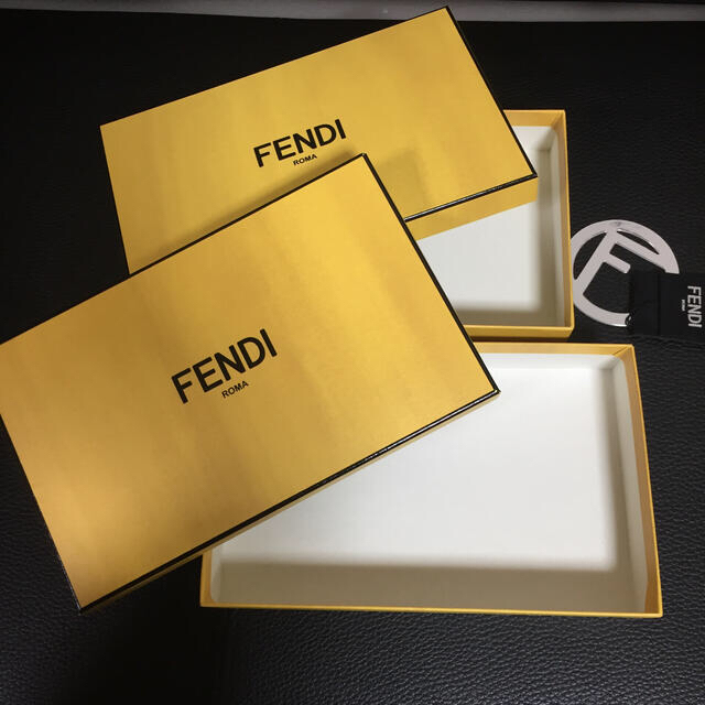 FENDI(フェンディ)のFENDI 箱 空箱 フェンディ レディースのバッグ(ハンドバッグ)の商品写真