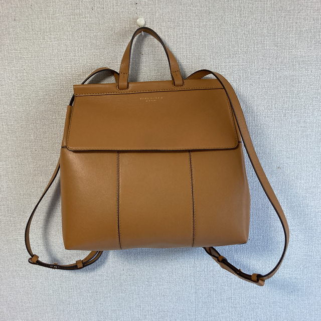 ぷぴ様専用ページです。Tory Burch トリーバーチ 本革リュック