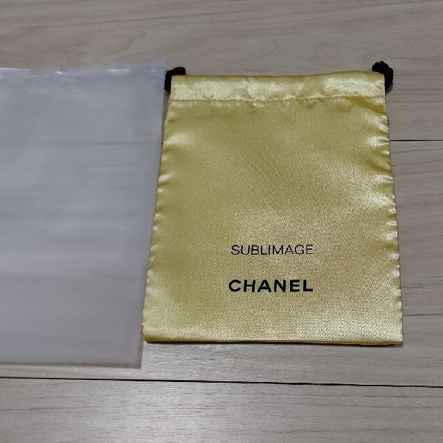 CHANEL(シャネル)のCHANEL巾着ポーチとトートバック(ノベルティ) ハンドメイドのファッション小物(ポーチ)の商品写真