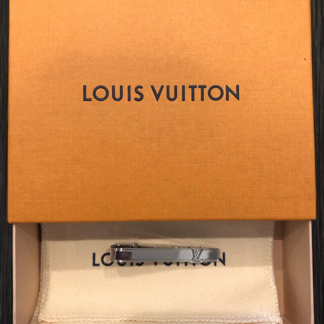 LOUIS VUITTON(ルイヴィトン)の《週末限定値下げ》LOUIS VUITTON  ネクタイピン メンズのファッション小物(ネクタイピン)の商品写真