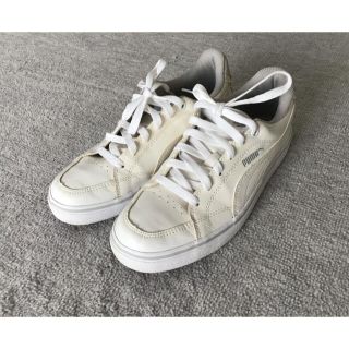 PUMA スニーカー23.5(スニーカー)