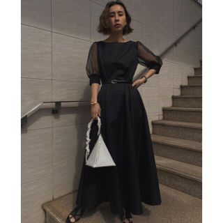 アメリヴィンテージ(Ameri VINTAGE)の【美品】SHEER PUFF SLEEVE DRESS(ロングワンピース/マキシワンピース)