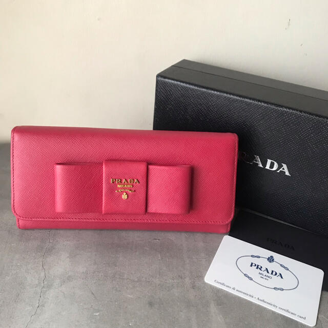 PRADA リボン 長財布