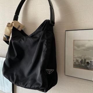 プラダ(PRADA)のプラダ　ショルダーバック　スカーフ付き(ショルダーバッグ)