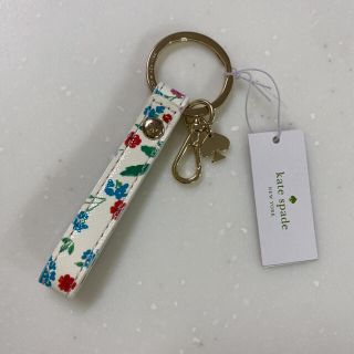 ケイトスペードニューヨーク(kate spade new york)の【新品未使用＊送料込】kate spade♠︎ケイトスペード キーホルダー 花柄(キーホルダー)