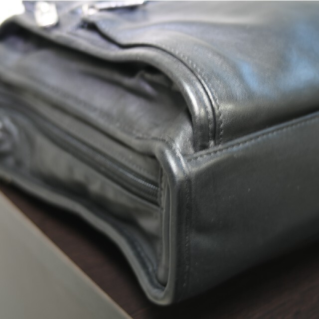 TUMI(トゥミ)の【dos51様専用】TUMI 96108D4 レザー 本革 ビジネスバッグ メンズのバッグ(ビジネスバッグ)の商品写真