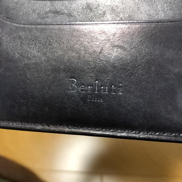 Berluti(ベルルッティ)のMLB様専用　ベルルッティ　Berlutiの二つ折り財布（小銭入無し）　グレー メンズのファッション小物(折り財布)の商品写真