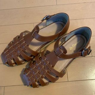 しまむら(サンダル ・ ブラウン/茶色系)のフリマアイテム一覧 しまむら(サンダル ・ ブラウン/茶色系)のフリマアイテム一覧