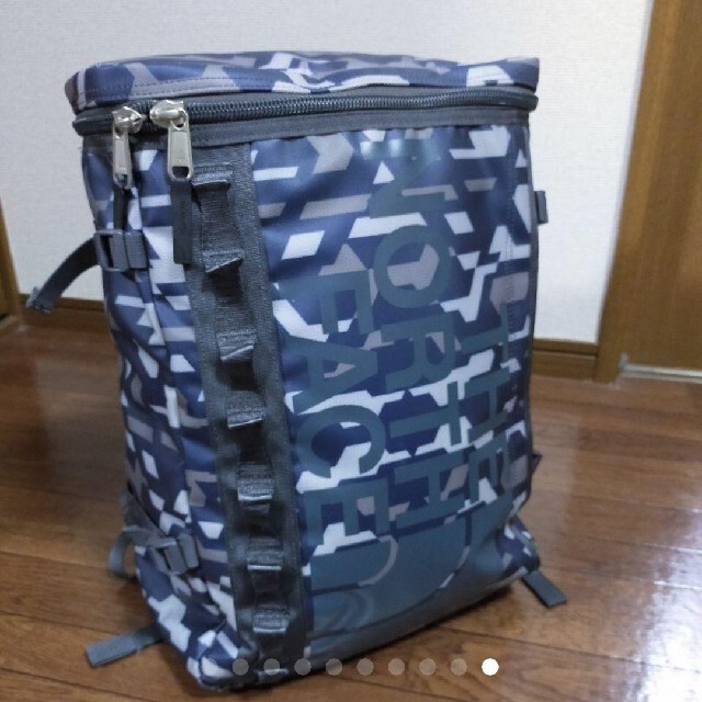 THE NORTH FACE(ザノースフェイス)の【希少廃盤カラー】BCヒューズボックス リュック30L メンズのバッグ(バッグパック/リュック)の商品写真