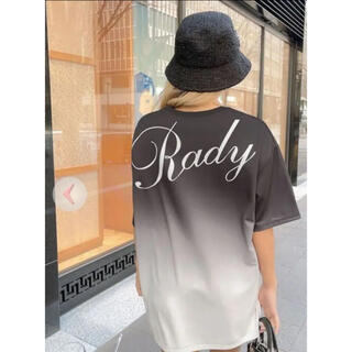 レディー(Rady)のRady  M  グラデーションバックロゴTシャツ　ブラック　(Tシャツ(半袖/袖なし))