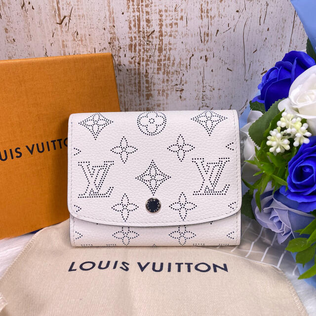 LOUIS VUITTON(ルイヴィトン)の✨美品✨限定色✨LOUIS VUITTON ルイヴィトン マヒナ イリス XS  レディースのファッション小物(財布)の商品写真