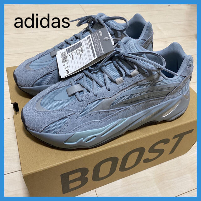 【新品未使用】 adidas yeezy boost 700 v2