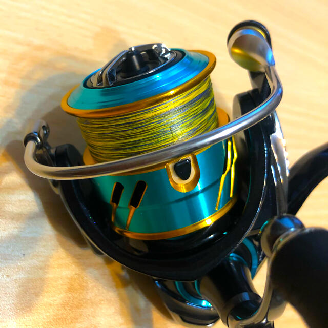 DAIWA(ダイワ)のダイワ(DAIWA) 17エメラルダスMX 2508PE-DH スポーツ/アウトドアのフィッシング(リール)の商品写真