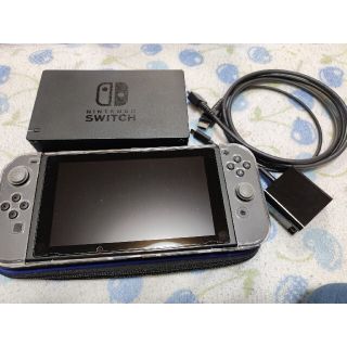 ニンテンドースイッチ(Nintendo Switch)のNintendo Switch新型 グレー 美品(家庭用ゲーム機本体)