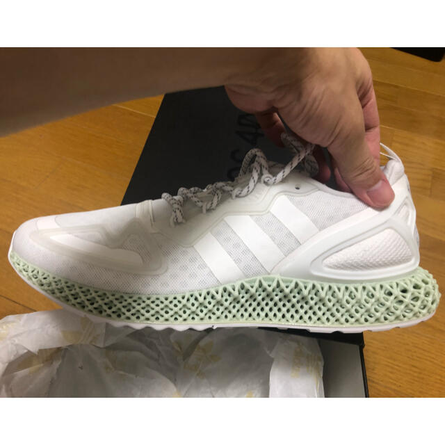 adidas スニーカー　ZX2K 4D 3