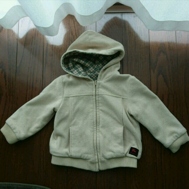 babyGAP(ベビーギャップ)の〈coto様専用〉GAP ダウン＆BURBERRY コート キッズ/ベビー/マタニティのキッズ服女の子用(90cm~)(コート)の商品写真