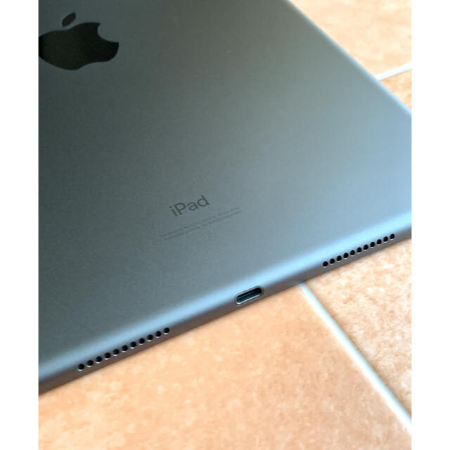 Apple(アップル)の【交換品】極美品 iPad Air 第3世代 64GB スペースグレー スマホ/家電/カメラのPC/タブレット(タブレット)の商品写真