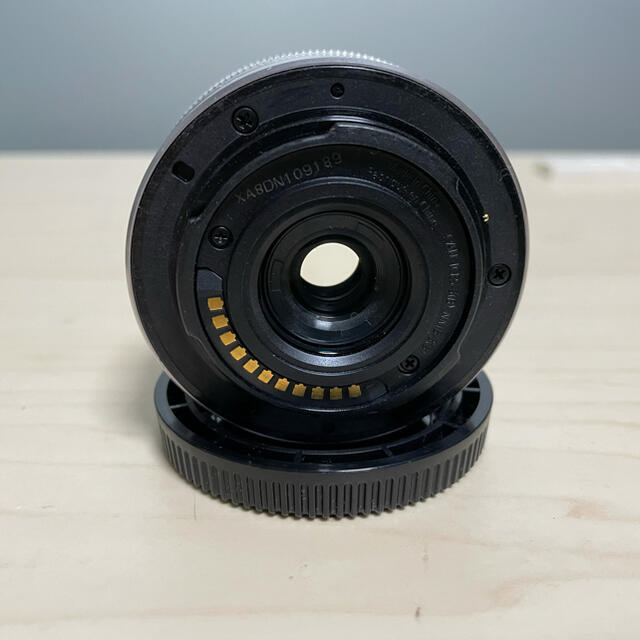 Panasonic(パナソニック)の凹み有 Panasonic LUMIX G VARIO 12-32mm シルバー スマホ/家電/カメラのカメラ(レンズ(ズーム))の商品写真