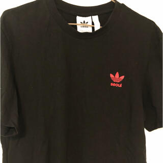 アディダス(adidas)のレア！！adidas 黒Tシャツ　Seoul 【美品】(Tシャツ/カットソー(半袖/袖なし))