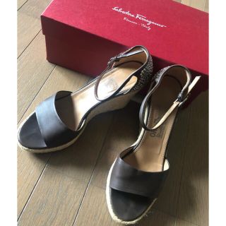 サルヴァトーレフェラガモ(Salvatore Ferragamo)のSalvatore Ferragamo スタッズサンダル(サンダル)