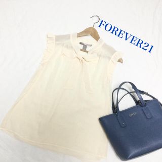 フォーエバートゥエンティーワン(FOREVER 21)の最終お値下げ♡FOREVER21  フォーエバー21 ブラウスS 【新品】(シャツ/ブラウス(半袖/袖なし))